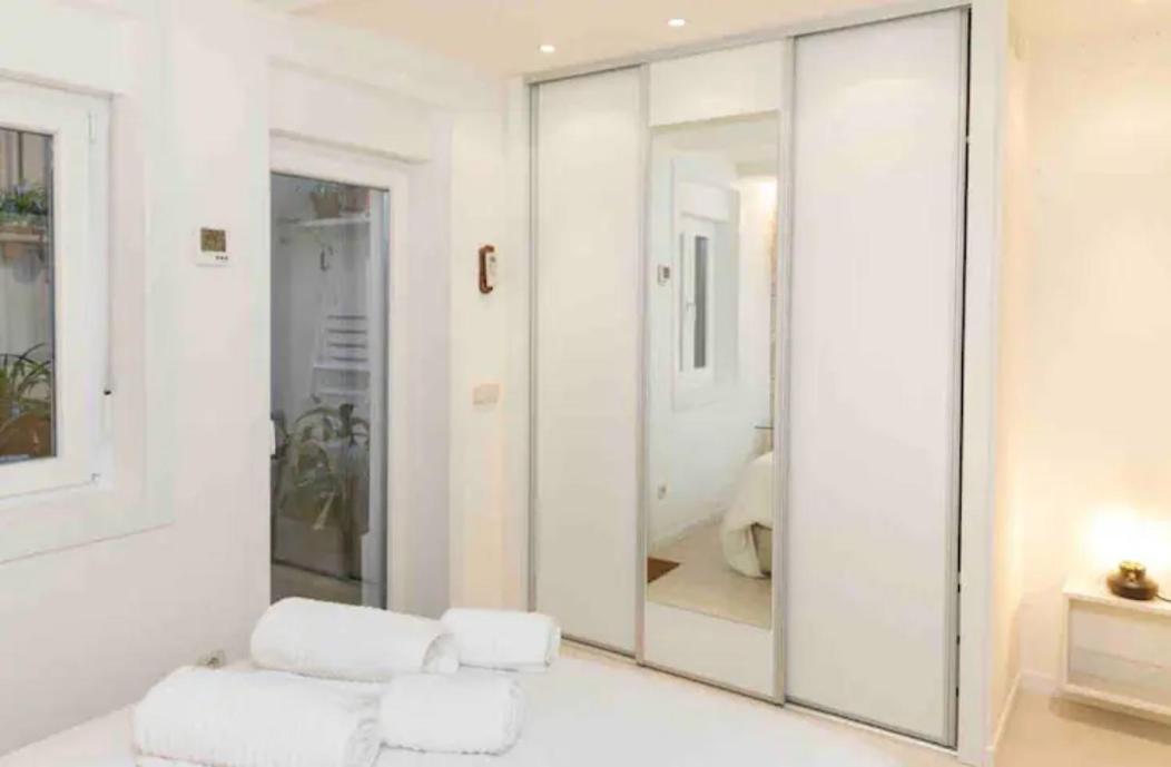 Beautiful & Cozy Apartment In The Heart Of Madrid Exterior foto