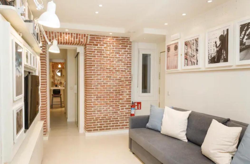 Beautiful & Cozy Apartment In The Heart Of Madrid Exterior foto
